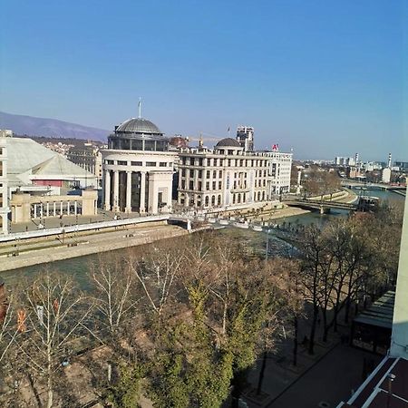 Calla 5 Apartment - Main Square, In The City Shopping Center - Parking Slot With Security And Video Camera Skopje Extérieur photo