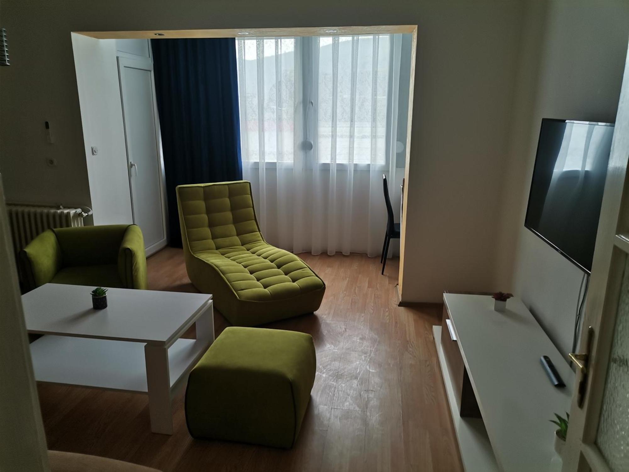 Calla 5 Apartment - Main Square, In The City Shopping Center - Parking Slot With Security And Video Camera Skopje Extérieur photo