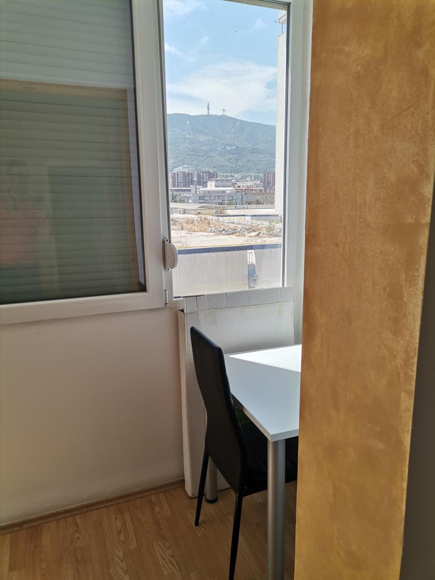 Calla 5 Apartment - Main Square, In The City Shopping Center - Parking Slot With Security And Video Camera Skopje Extérieur photo