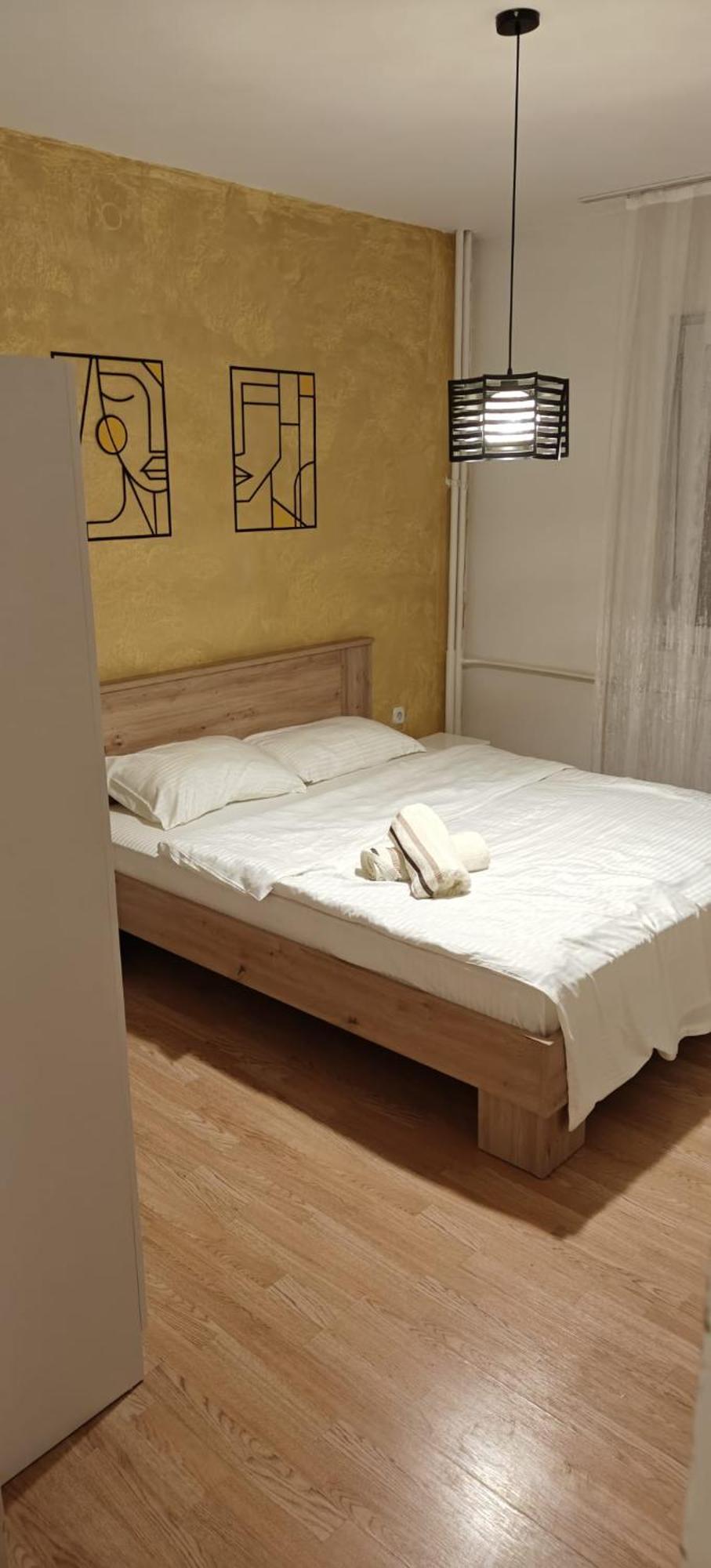 Calla 5 Apartment - Main Square, In The City Shopping Center - Parking Slot With Security And Video Camera Skopje Extérieur photo