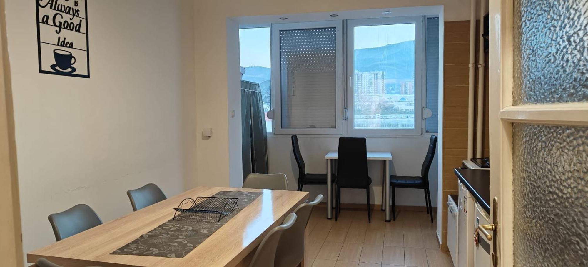 Calla 5 Apartment - Main Square, In The City Shopping Center - Parking Slot With Security And Video Camera Skopje Extérieur photo
